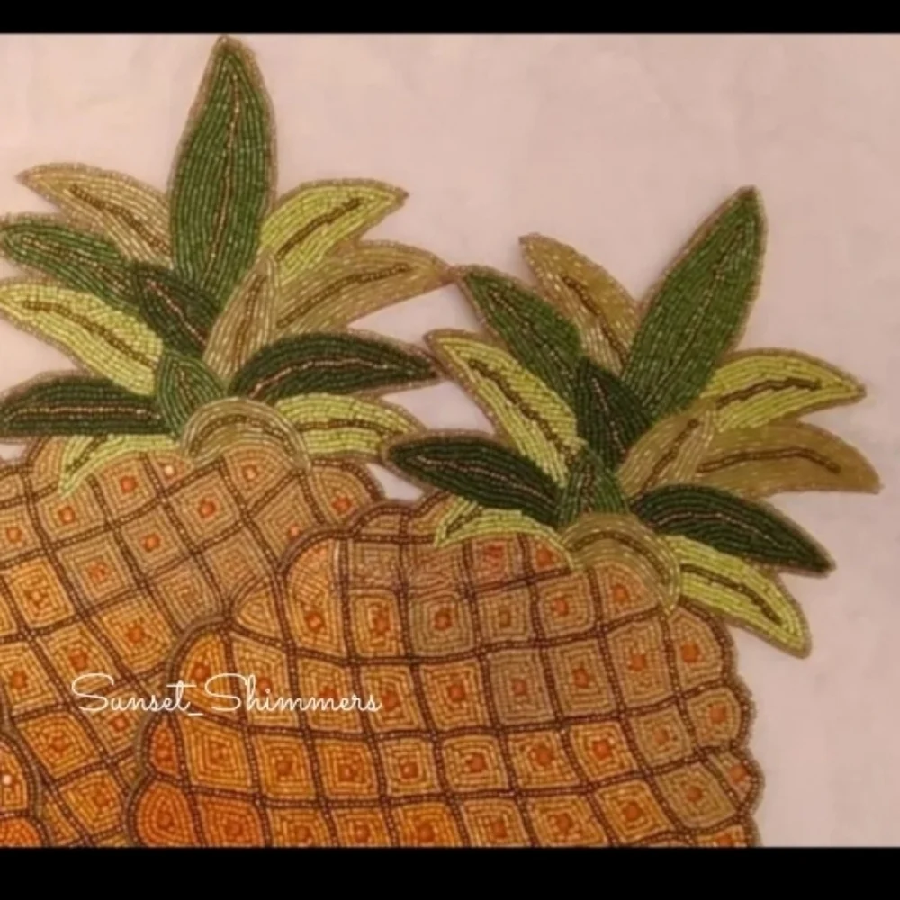 4 Tropical Pineapple JEWELED BEADED Placemats Chargers  Hawaiian Luau Tiki NEW